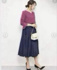 美品⭐︎アーバンリサーチロッソ サテンプリーツスカートのサムネイル