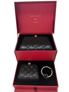Charles&Keith ミニキルト チェーンバッグ パール ギフトセット