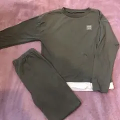 キッズ　パジャマ上下セット　140センチ