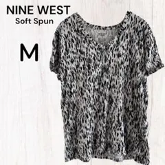 NINE WEST 半袖Tシャツ M 白黒 ナインウエスト 総柄 柔らかい生地のサムネイル