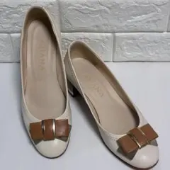 【美品】DIANA アイボリー ローヒール　パンプス　日本製