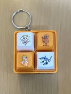 イタリアンブレインロット　キーボード　キーホルダー　光る　鳴る　人気