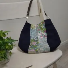 アールヌーヴォー柄　ショルダーバッグ　Ｄカン　ハンドメイド