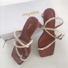 【美品】mystic トングストラップサンダル キャメル　サイズ38(24.5)のサムネイル