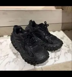 nanami様専用【極美品】BALENCIAGA TRACK TRAINER 黒 - メルカリ