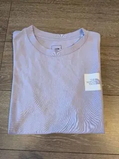 THE NORTH FACE Tシャツ ライトパープルのサムネイル