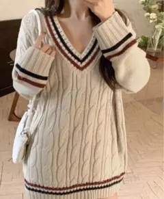 【未使用】SHEIN Dazy Vネック　チルデンニット