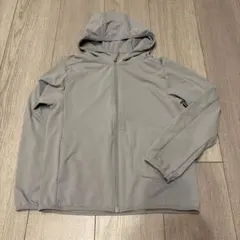 グレーのパーカー UNIQLO エアリズム130サイズ