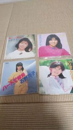 石野真子のレコードのサムネイル