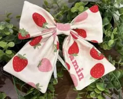 【受注生産】ネーム刺繍　犬　ペット　いちご　リボン　スタイ　ビブ