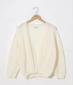 【hana様専用】flower スパークルニットカーディガン ホワイト新品未使用のサムネイル