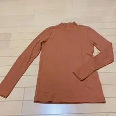 リブハイネックT　UNIQLO