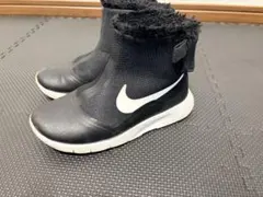 Nike 黒ブーツ　19.5センチ