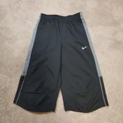 Nike Dri-FIT ショートパンツ 黒/グレー Sサイズ