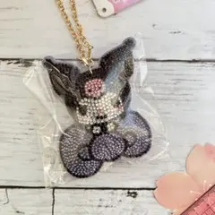 クロミ☘️キラキラキーホルダー　ラインストーンキーホルダー　キーチャーム