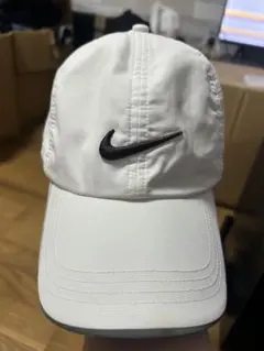 Nike ホワイトキャップ 通気性メッシュ