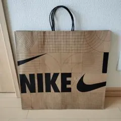 NIKE ショップ袋 大きめ ブラウン・ブラック