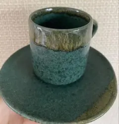 緑色 陶器 カップとソーサー セット