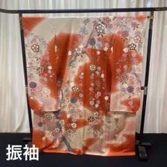 黒地 菊と桜文様 正絹振袖　中古美品　成人式前撮り結婚式前撮り卒業式 黒地 菊と桜文様 正絹振袖 中古美品 成人式前撮り結婚式前撮り卒業式