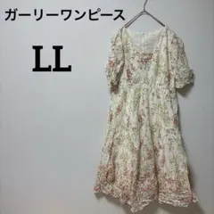 1点もの⭐️ガーリーワンピース【LL】小花柄 ミディ丈 フレアシルエット 半袖
