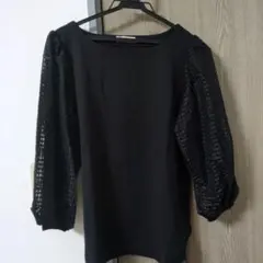 earth music&ecology ブラックパフスリーブトップス