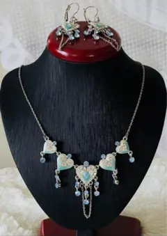 揺れるハート　ネックレス&ピアス　2点セット　アクアマリン　水色　シルバーブルー