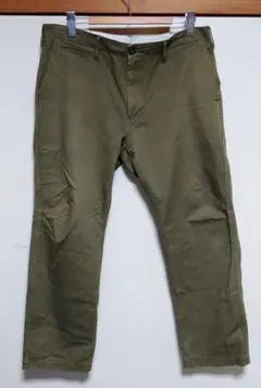 オリーブ色 チノパン コットン混紡