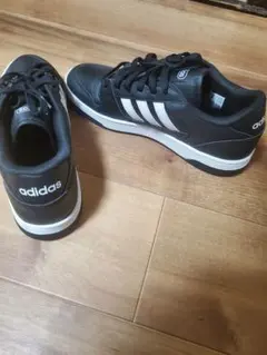 adidas スニーカー ブラック ホワイト メンズ