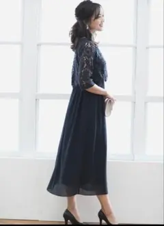 レースとシフォンのパーティードレス