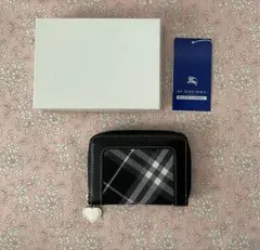 【希少】バーバリーブルーレーベル ラウンドジップウォレット ハートチャーム