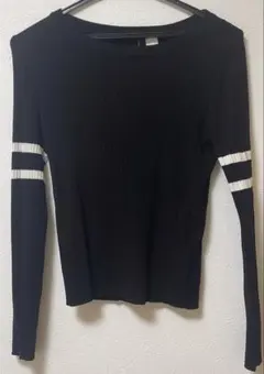 DIVIDED/ H&M 長袖ニット ブラック ホワイトラインのサムネイル