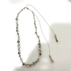 天然石とビーズのネックレス