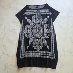 【新品】PQ　パネルプリントチュニック　Ｔシャツ　Ｌ　ブラック　ストレッチのサムネイル