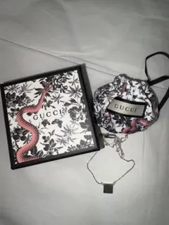 GUCCI 花柄 蛇 モチーフ ネックレス - メルカリ