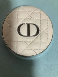 ディオールスキン　フォーエヴァーヌード　マットフィルター　01フェアー