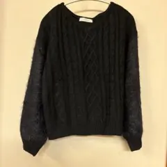 セシルマクビー　黒セーター Mサイズ