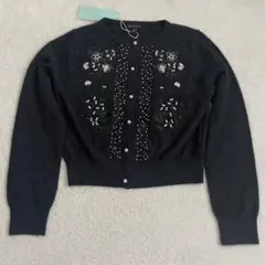 近年モデル　新品タグ付　TOCCA ニットカーディガン　刺繍　パール　トッカ