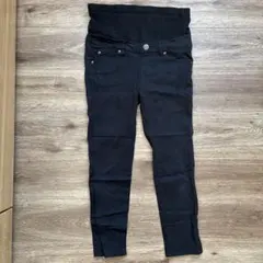 マタニティパンツ　スキニー　7分丈　ブラック