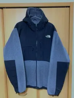 The North Faceデナリフーディジャケットブラック/グレー XL