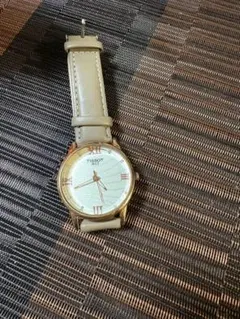 TISSOT ベージュ レザー 腕時計のサムネイル