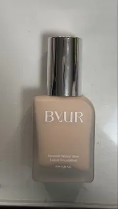 BYUR セラムフィット スキニーグローリキッドファンデーション #17のサムネイル