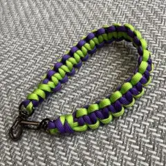 【Handmade】パラコード スマホハンドストラップ　紫　蛍光黄緑