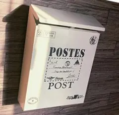 POSTES 郵便受け 壁掛け可能　ポスト