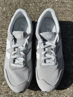 【美品】 ニューバランス 237