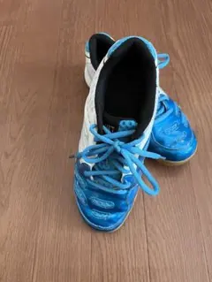 ジュニアバドミントンシューズ　ブルー　23.0cm 在庫処分