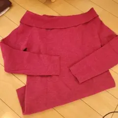 赤 オフショルダー ニット Mサイズ