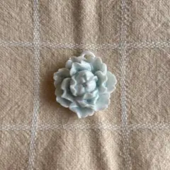 陶器製 水色 花 チャーム 約4cm