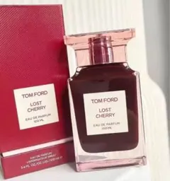 (最終値下げ)トムフォード　ロストチェリー　オーデパルファム　100ml ロスト チェリー オード パルファム スプレィ / トム フォード