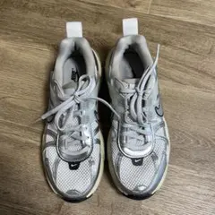 NIKE W V2K RUN FD0736-100