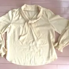 KUMKYOKU レモンイエロー　リボンタイブラウスのサムネイル